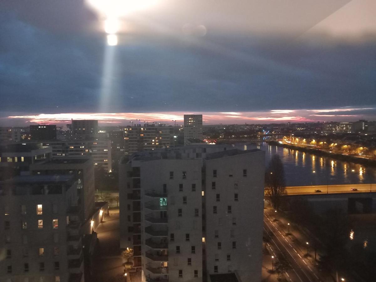 Appartement Standing Vue Panoramique Sur Nantes Ngoại thất bức ảnh